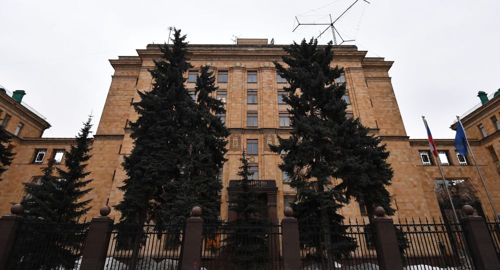 在20名捷克驻俄大使馆工作人员被驱逐后使馆内仅剩5名外交人员
