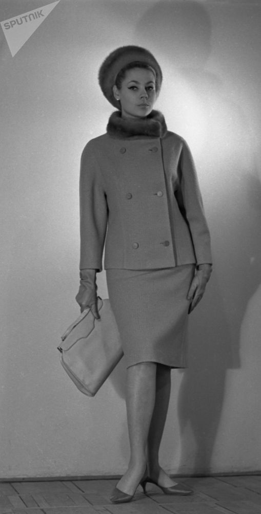 苏联时髦女郎:六七十年代的女孩秋天穿什么