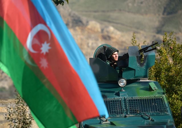 阿塞拜疆国防部称阿亚边全力一�艟衬晌髑型蚍较蚣悍秸蟮卦庥雠诨� 有人受伤
