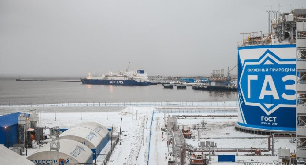 俄总理米舒斯京称，希望俄罗斯在全球LNG市场的份额增长至20%