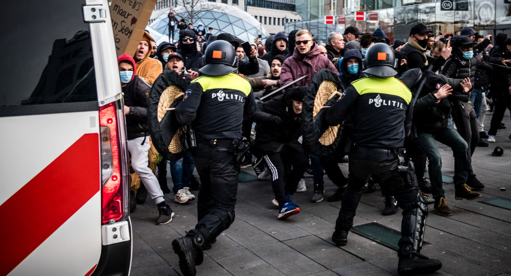 28人在荷兰夜间骚乱中被拘捕