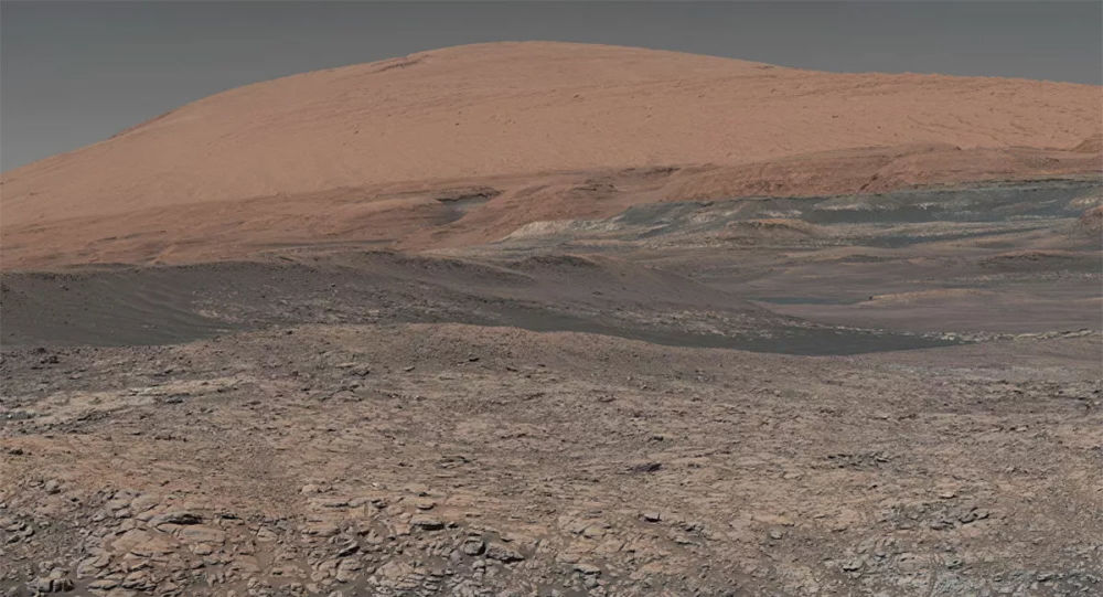 俄罗斯科学家在火星上发现冰水沉积物