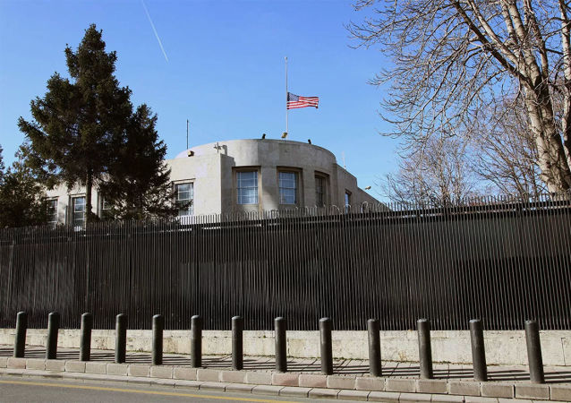 美国驻华大使馆网页图片