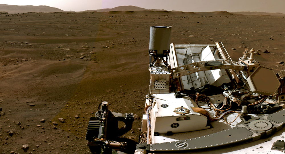 火星近距离：“毅力”号发回红色行星的新照片