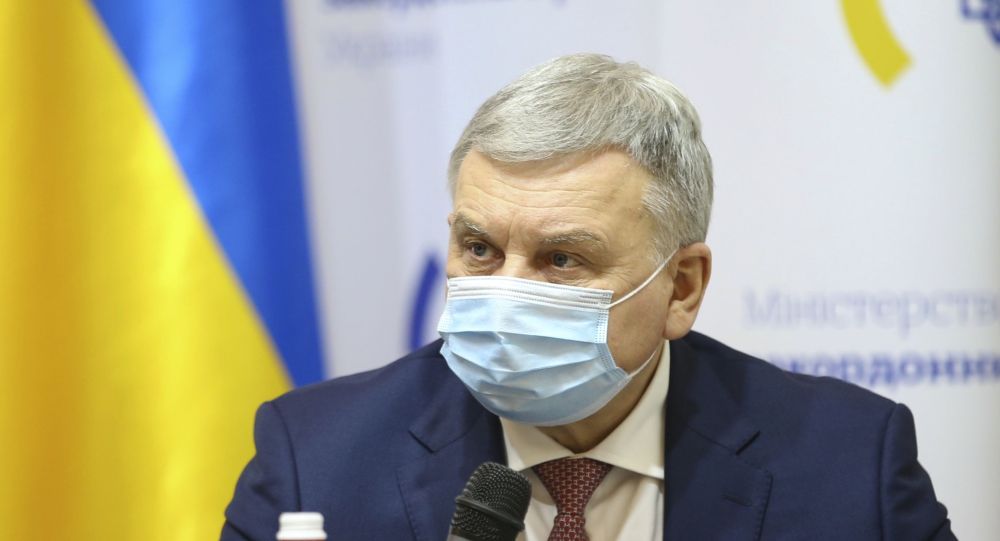 乌克兰国防部长辞职