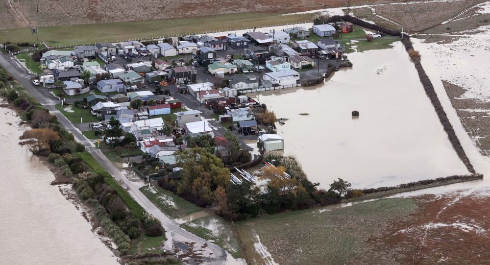 新西兰总理呼吁尽快恢复该国遭受洪灾地区的交通运输 （图片）