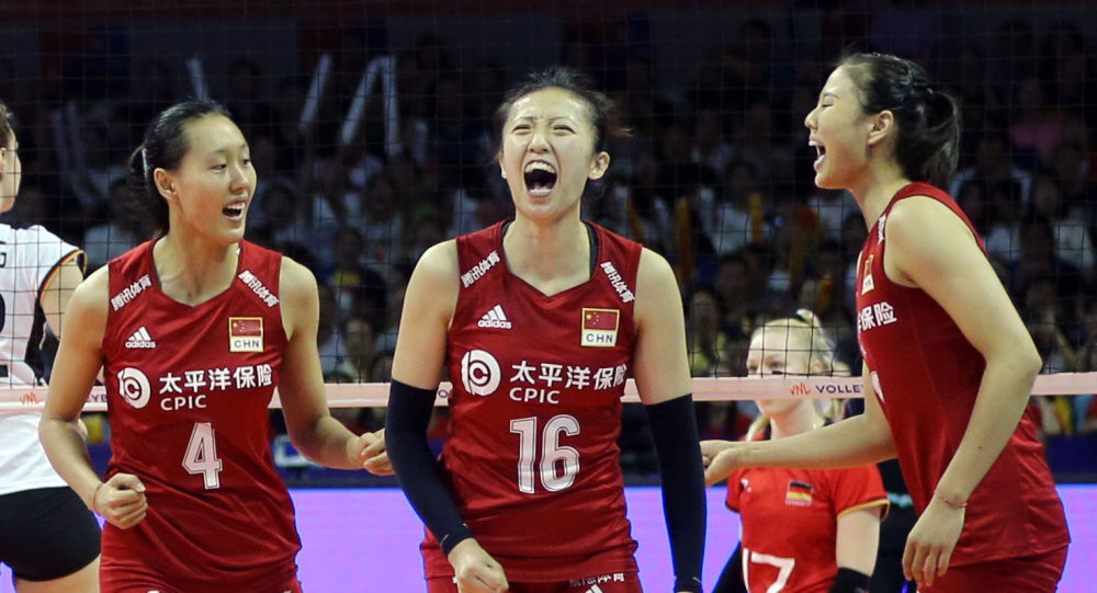 中国女排在世界女排联赛中击败荷兰队