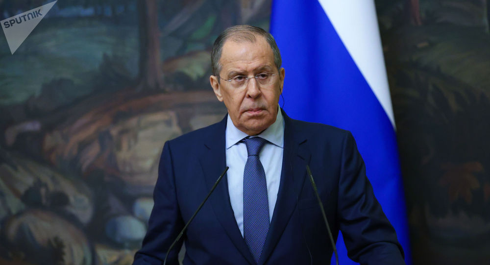 俄罗斯外交部长拉夫罗夫表示，俄罗斯不对普京和拜登会晤后会有突破和历史性决定抱有幻想