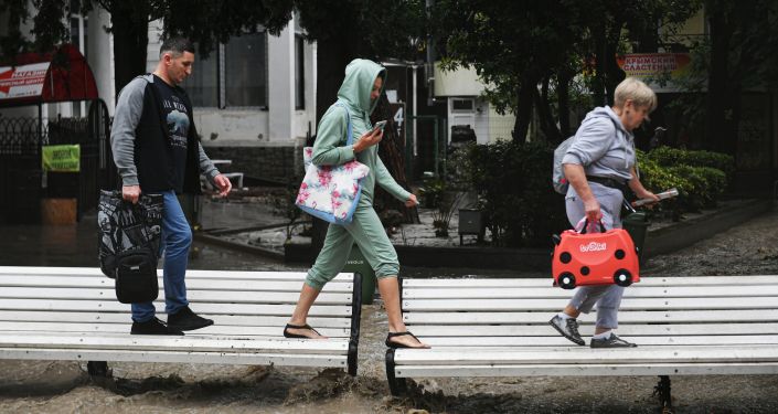 俄紧急情况部：强降雨正在逼近克里米亚 当地已发布风暴预警