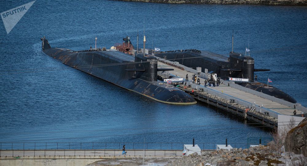 俄罗斯海军北方舰队潜艇在巴伦支海演练鱼雷发射