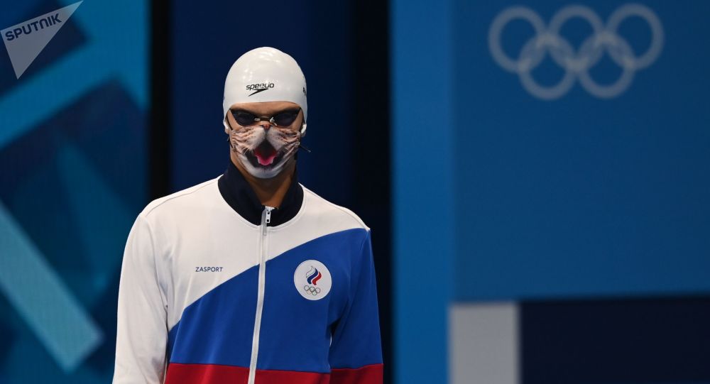 东京奥运会：俄选手雷洛夫获200米仰泳冠军 二度夺金 