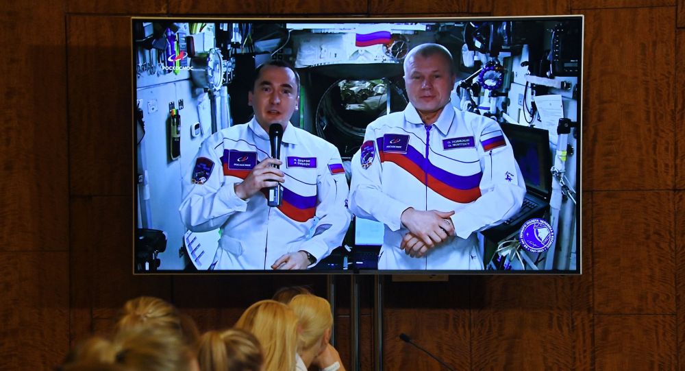 国际空间站俄罗斯值守宇航员“知识日”贺词：了解新事物无限美好