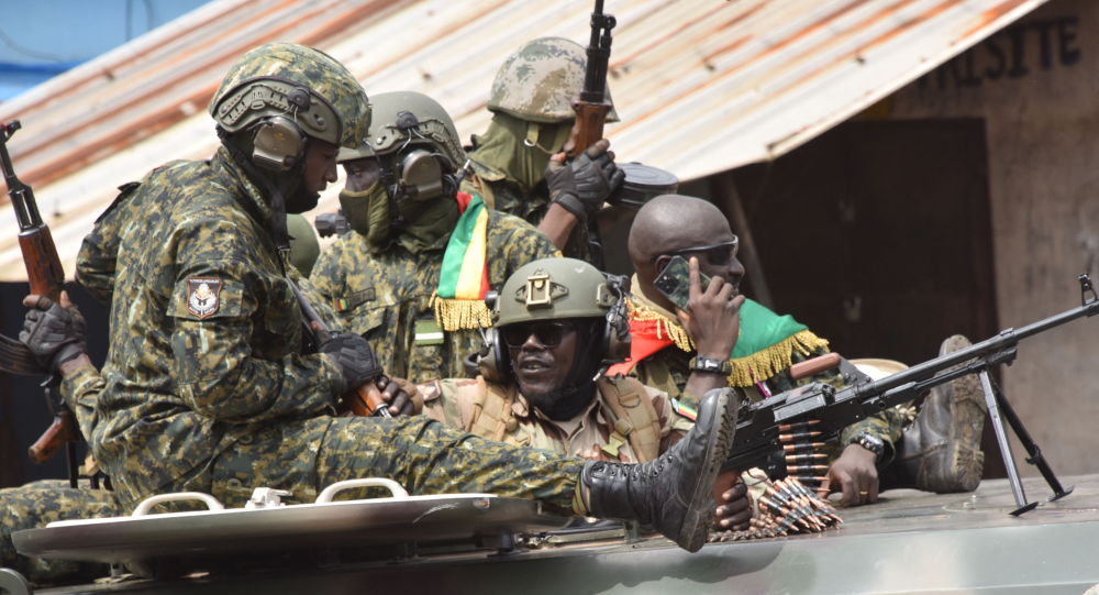 媒体：几内亚扣押总统的叛军宣布施行过渡时期宪章