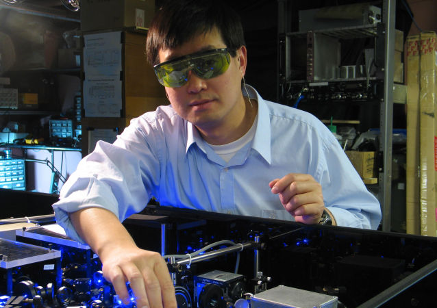 叶军(浙江绍兴人,美籍华裔物理学家,美国国家科学院院士)