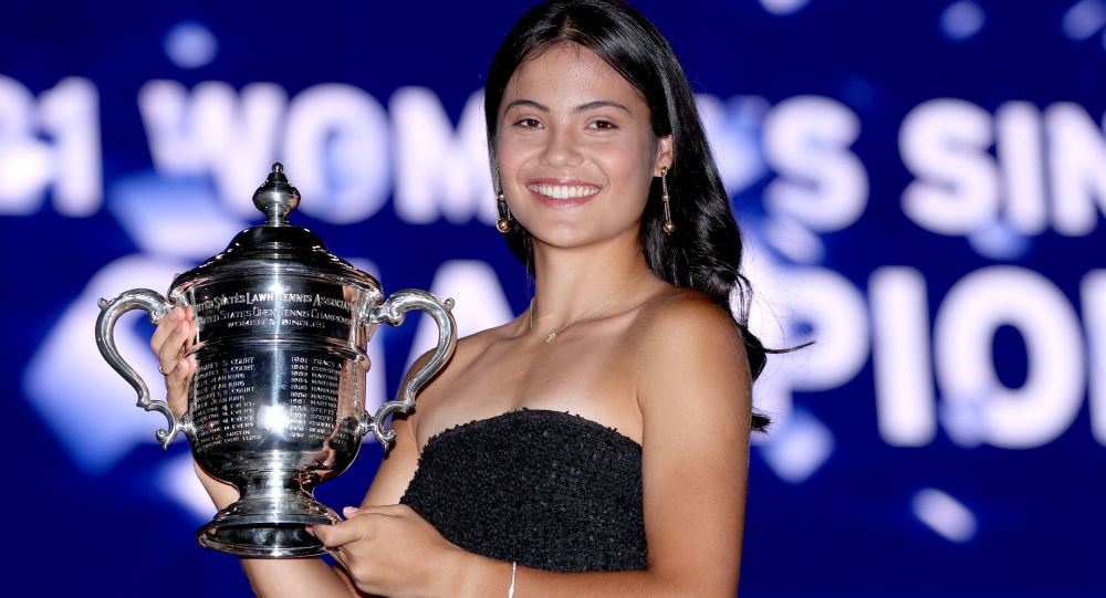 美网公开赛冠军艾玛•拉杜卡努赢得中国球迷的心