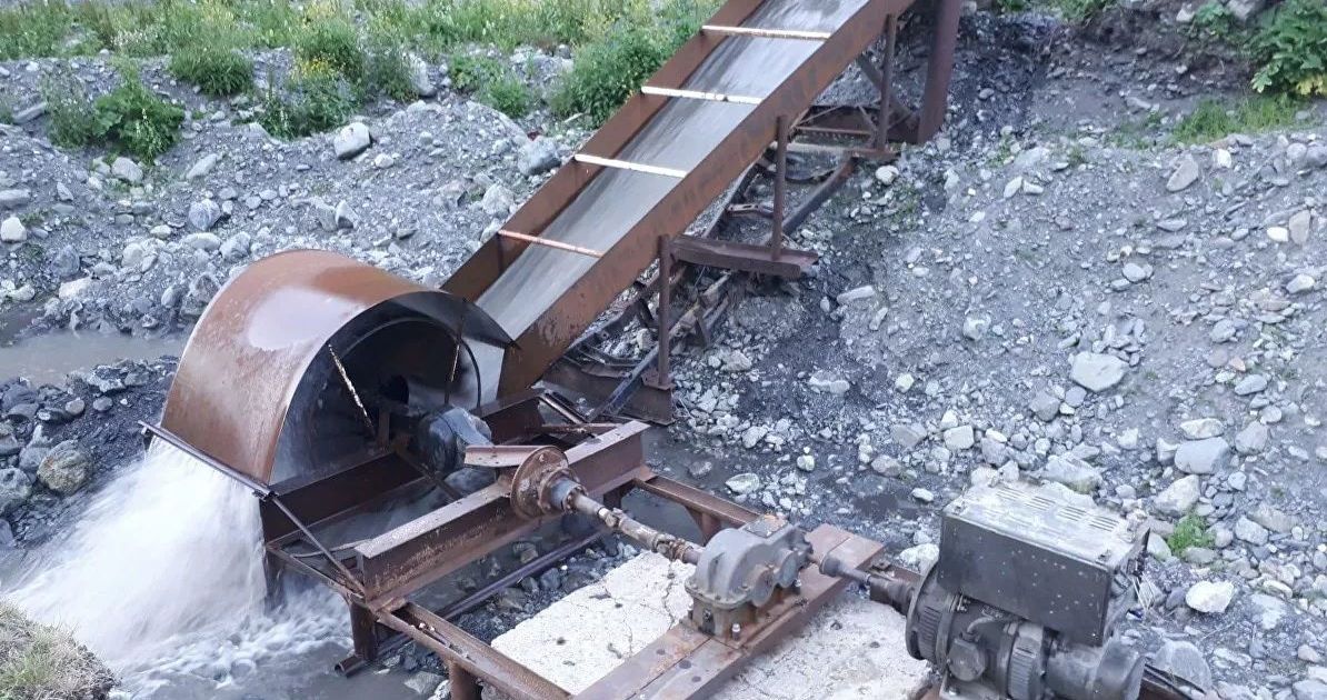 Житель горной деревни обеспечил поселение бесплатным электричеством 北奥塞梯一名山村居民为乡亲免费供电