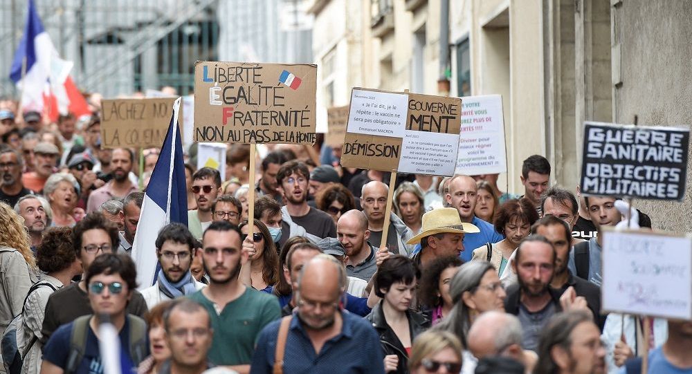 媒体：法国约4.8万人参加反健康通行证抗议活动