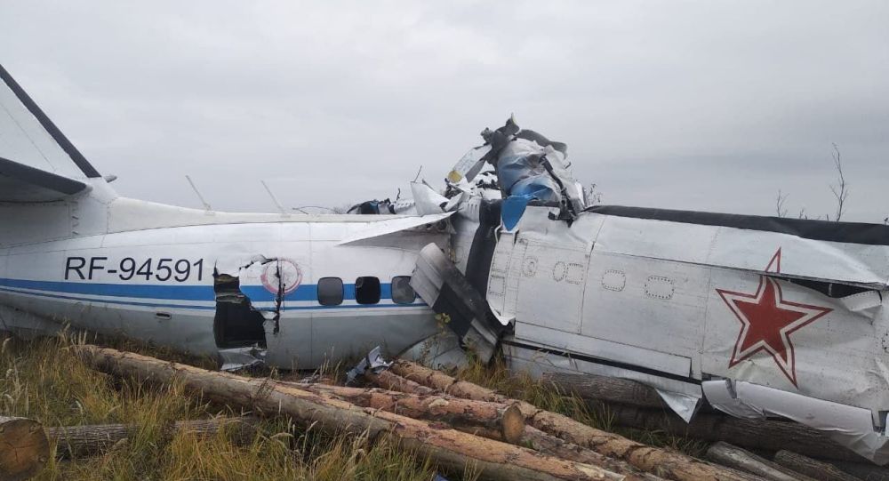 俄鞑靼斯坦共和国总统：坠毁飞机的一个引擎发生故障