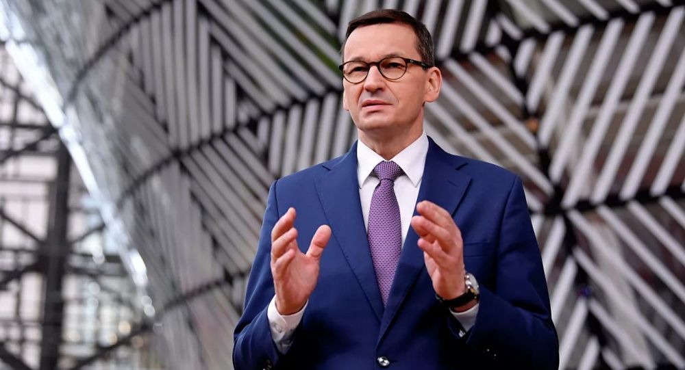 波兰总理：波兰正在与立陶宛及拉脱维亚讨论召开北约理事会的可能性
