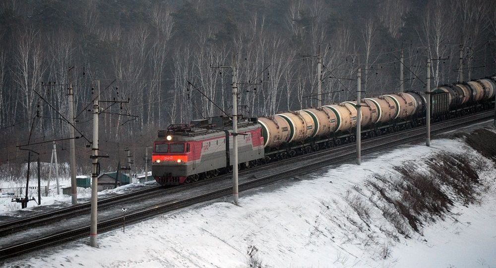 俄铁公司3年内将投资超90亿美元用于远东基础设施开发