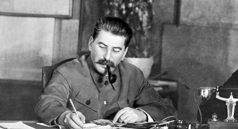 普京称，可以随心所欲地对待斯大林，但是苏联政府是为防止战争而战