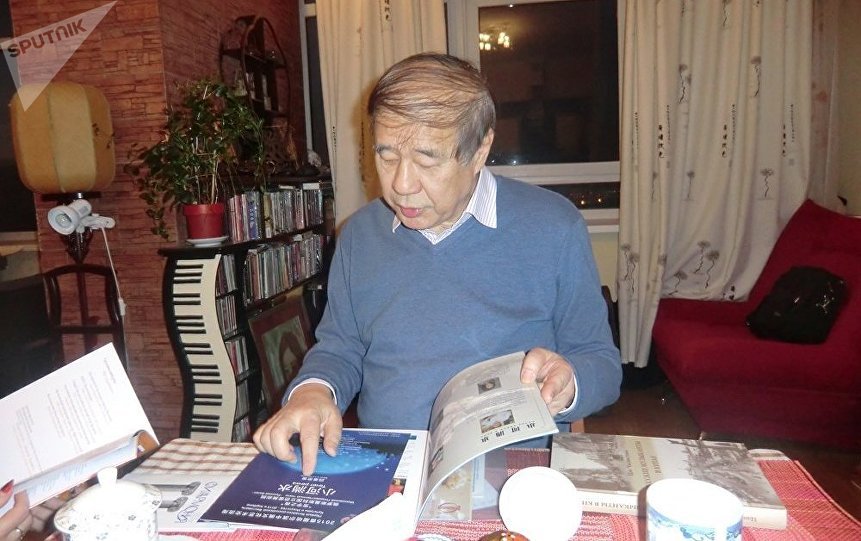 左贞观在他的工作室 左贞观在他的工作室