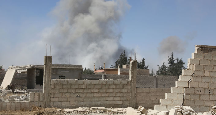 禁化武组织从叙利亚杜马镇疑似化武袭击地发现含氯有机物据该消息人士