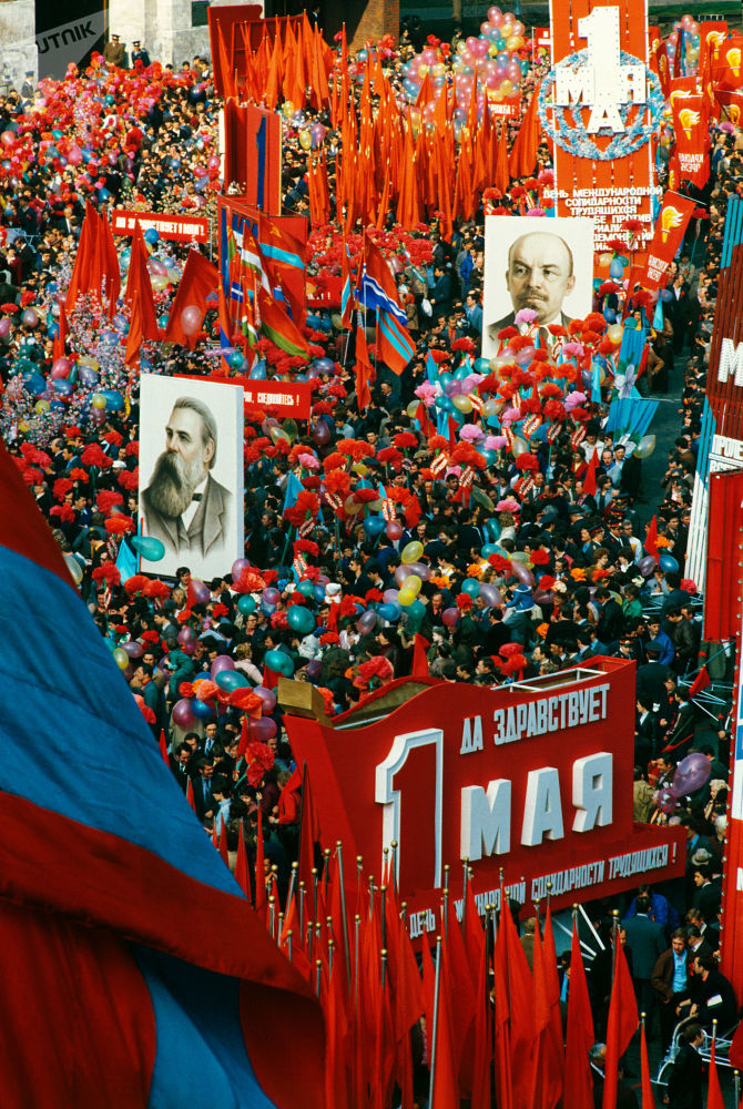 "和平,劳动,五月":在苏联"五·一"是国际劳动人民团结日