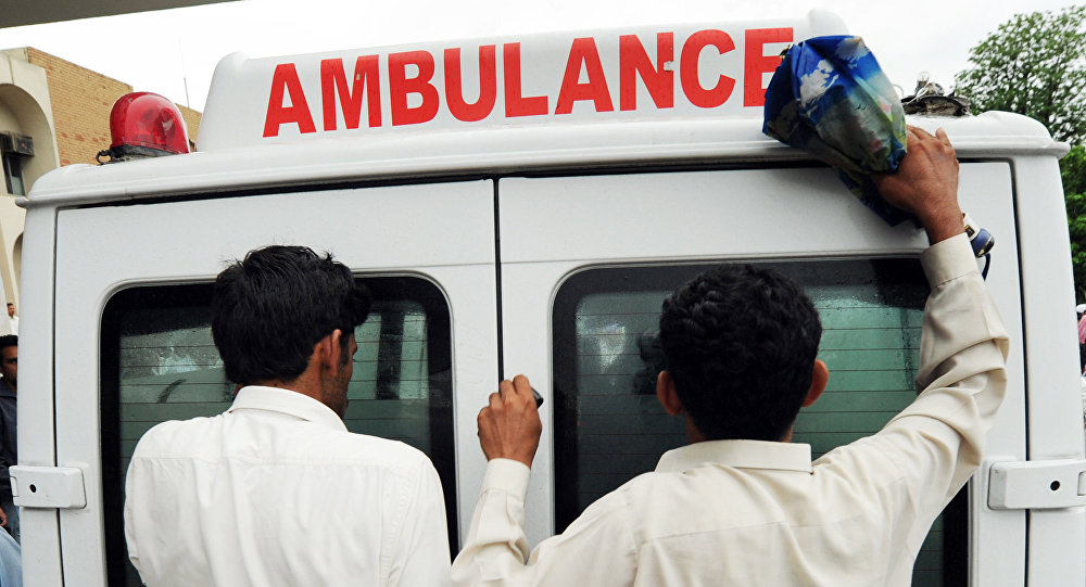 媒体：巴基斯坦克什米尔公路交通事故造成11死16伤