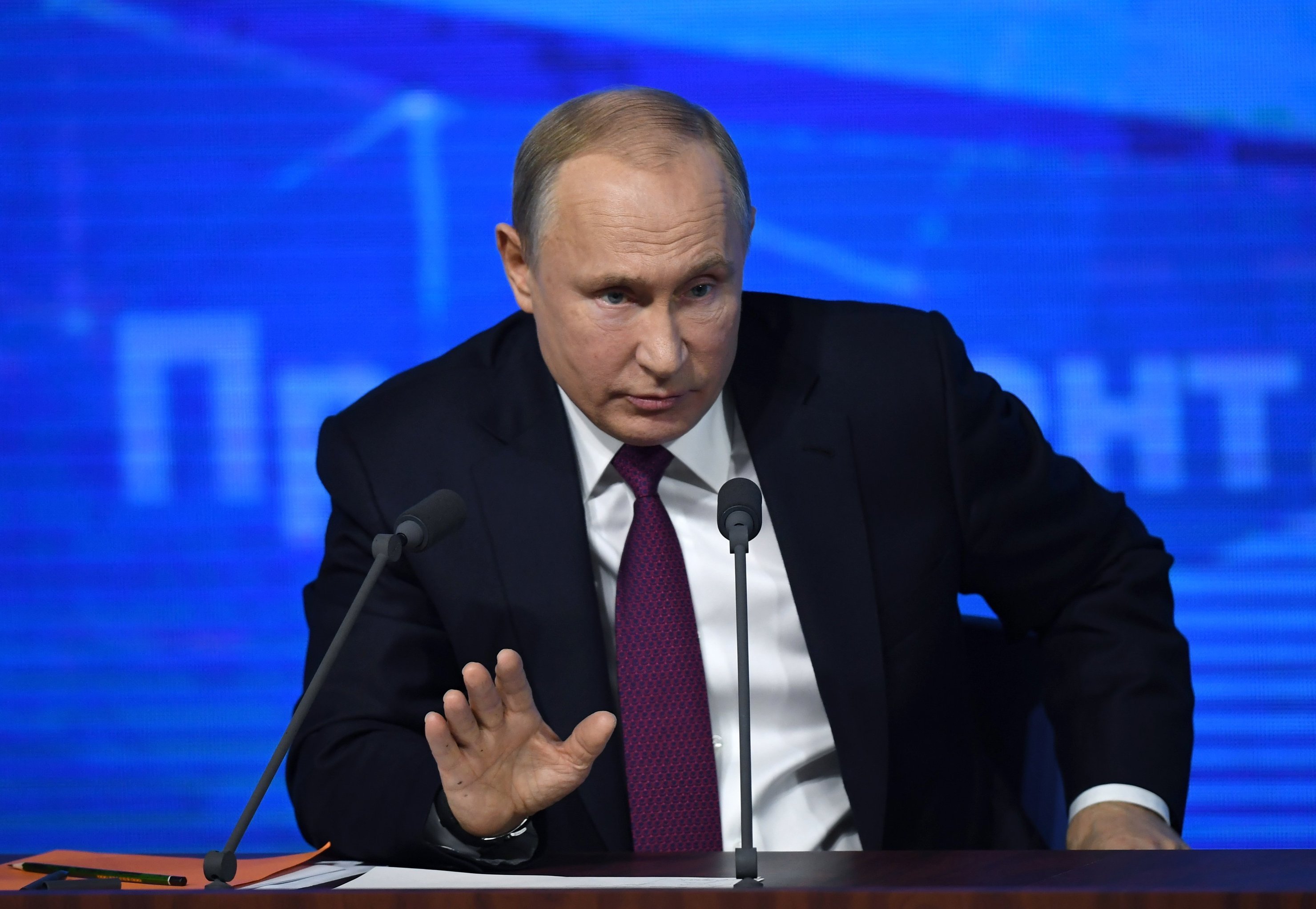 俄罗斯总统普京：美国正以自信且坚定的步伐，走在苏联的老路上