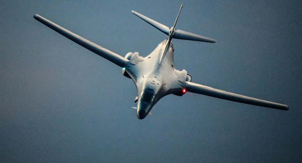 美国战略轰炸机在爱沙尼亚上空进行训练