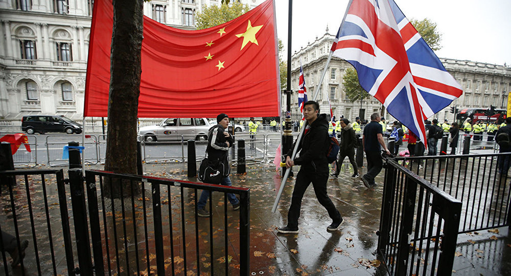 中英签署价值5亿英镑的交易合同