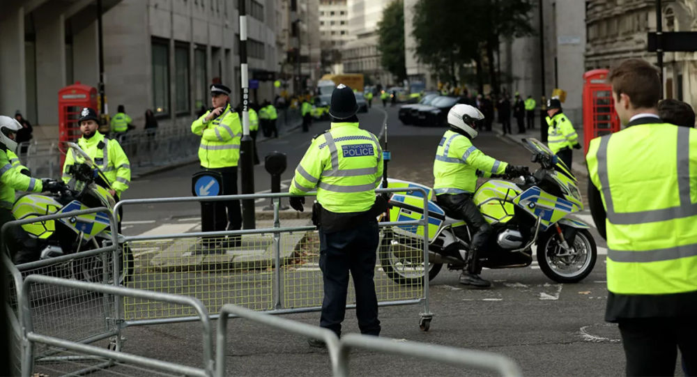伦敦杀害一名女性的警察被判处无期徒刑
