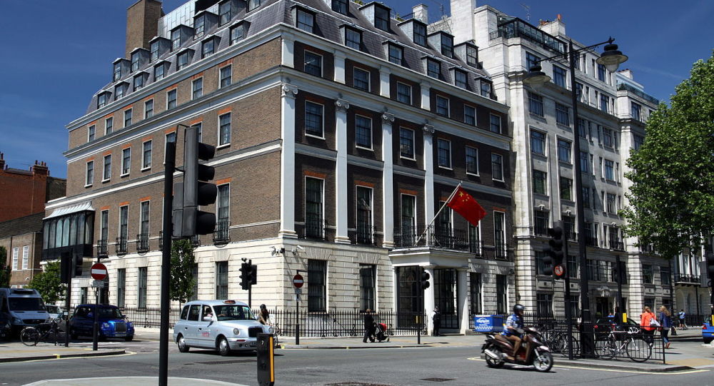 中国驻英大使馆：多名中国留学生在英遇袭 已向英方提出交涉