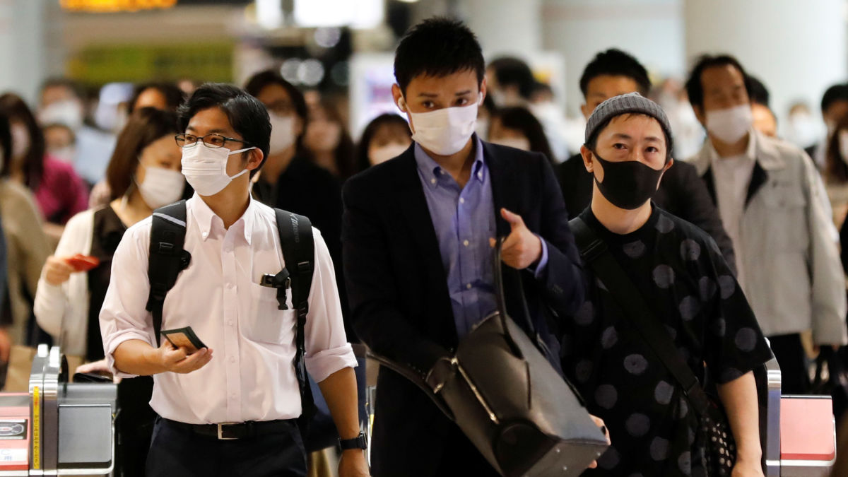 高温来袭日本专家呼吁民众在人群不密集的户外场所摘下口罩 俄罗斯卫星通讯社