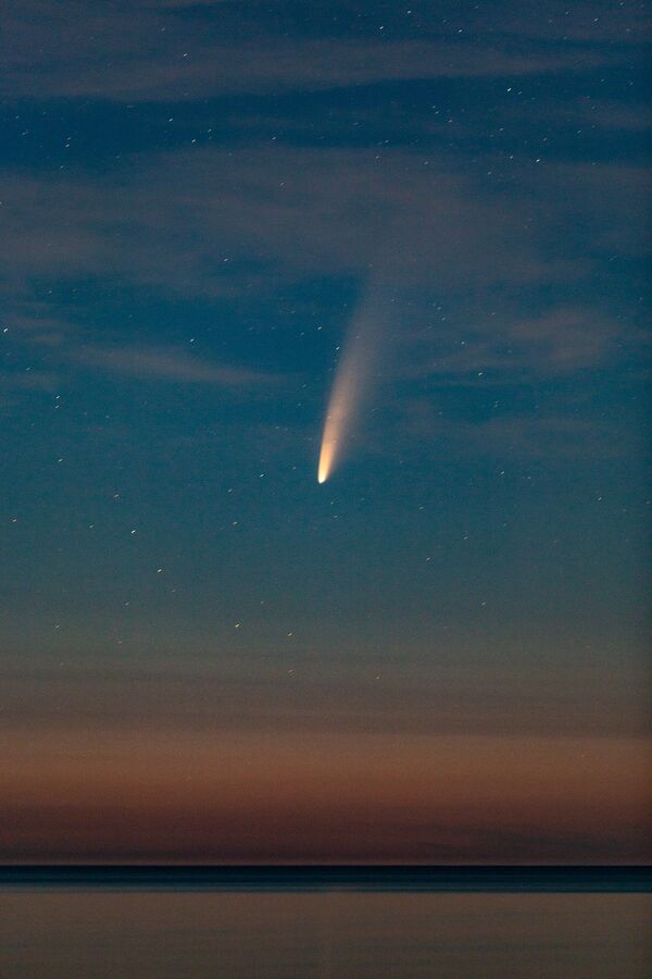 天空中最明亮、最罕見的彗星—NEOWISE - 俄羅斯衛星通訊社