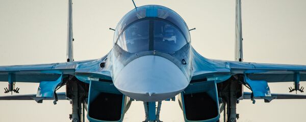 Истребитель-бомбардировщик Су-34  - 俄罗斯卫星通讯社