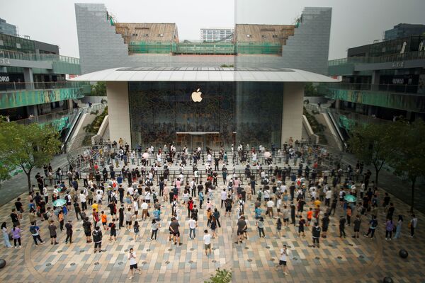 幸福、排队和稍许科技：苹果在北京的全新旗舰店开幕 - 俄罗斯卫星通讯社