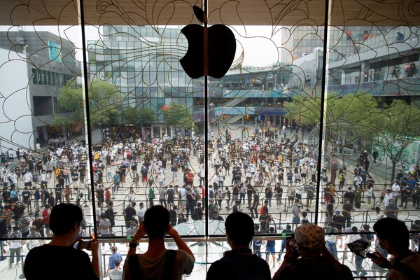 幸福、排隊和稍許科技：蘋果在北京的全新旗艦店開幕 - 俄羅斯衛星通訊社