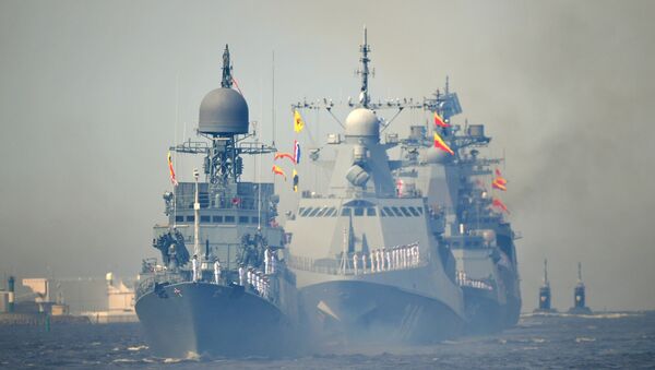 俄國防部：30國武官高度評價俄海軍閱兵式的組織和規模 - 俄羅斯衛星通訊社