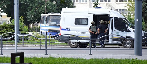 Захват заложников в Луцке. Украина - 俄羅斯衛星通訊社