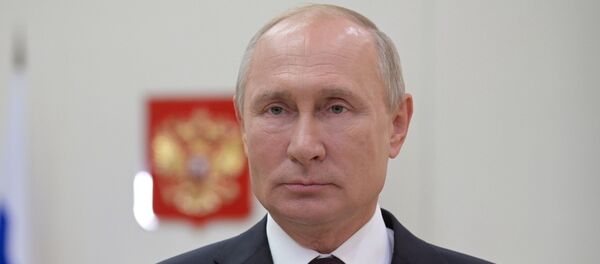 Президент РФ В. Путин поздравил сотрудников органов следствия с профессиональным праздником - 俄罗斯卫星通讯社