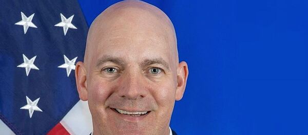 Кларк Купер - 俄羅斯衛星通訊社