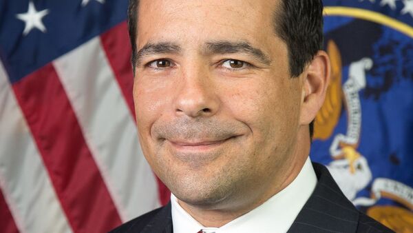 Уильям Эванина - 俄羅斯衛星通訊社