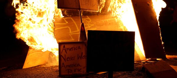 Протесты в Портленде  - 俄罗斯卫星通讯社