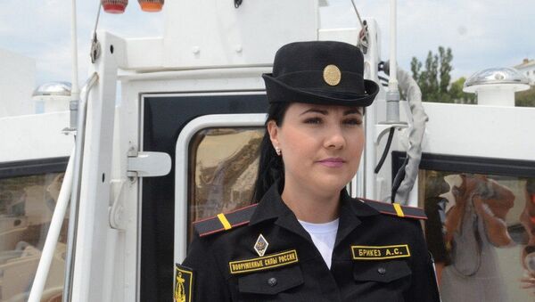 船长安娜·布里克兹 - 俄罗斯卫星通讯社