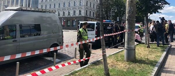 Сотрудники правоохранительных органов Украины возле бизнес-центре Леонардо в Киеве - 俄罗斯卫星通讯社