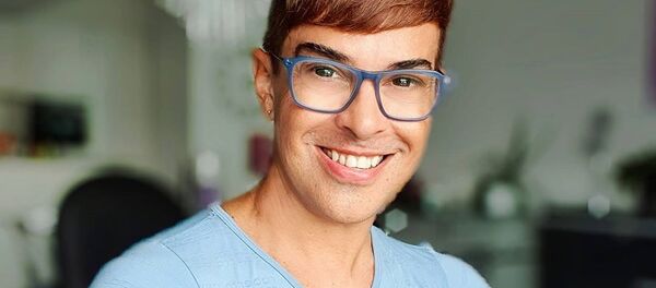 看上去只有25岁的53岁尼德兰人揭示了永葆青春的秘密 看上去只有25岁的53岁尼德兰人揭示了永葆青春的秘密 - 俄罗斯卫星通讯社