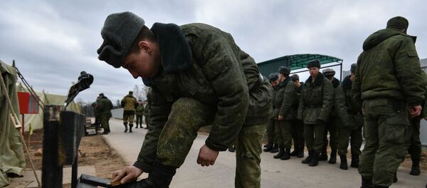 Военнослужащие Республики Беларусь из роты обеспечения во время российско-белорусских учений тактических групп ВДВ в Витебской области Белоруссии.  - 俄罗斯卫星通讯社