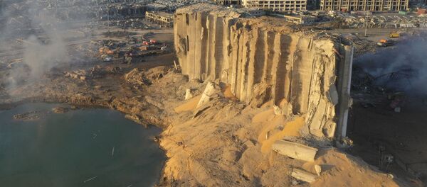 實拍貝魯特大爆炸發生瞬間 現場觸目驚心 實拍貝魯特大爆炸發生瞬間 現場觸目驚心 - 俄羅斯衛星通訊社